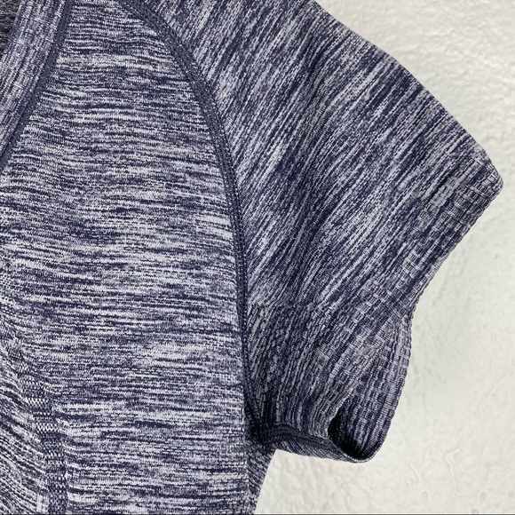Lululemon Swiftly Tech Short Sleeve Heathered Cadet Blue size 8 - Picture 6 of 12